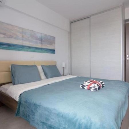 New Spacious Apartment Located In Пирей Экстерьер фото