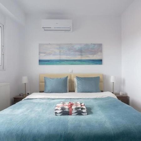 New Spacious Apartment Located In Пирей Экстерьер фото