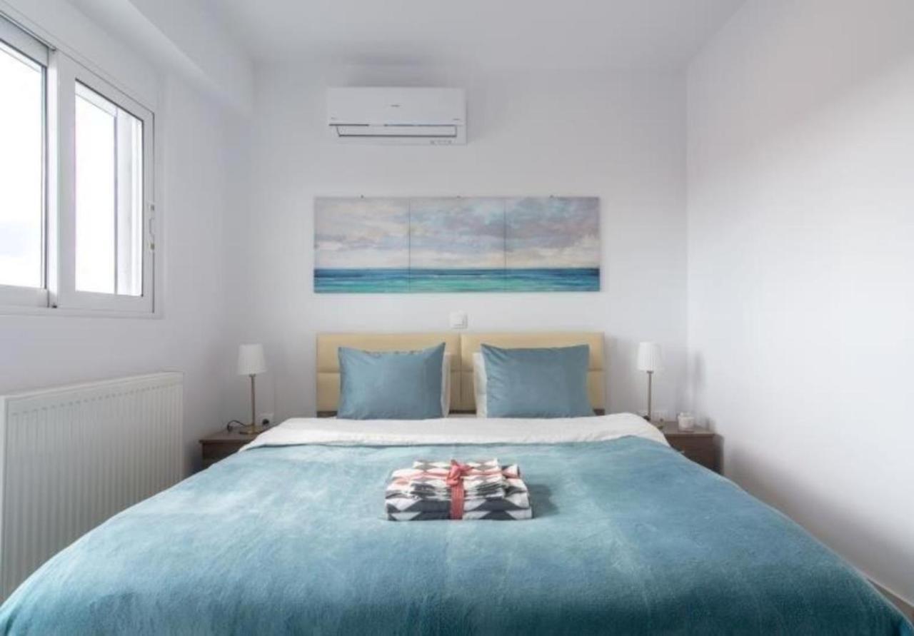 New Spacious Apartment Located In Пирей Экстерьер фото